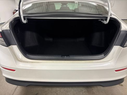 Used 2023 Honda Accord LX image 18