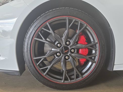 Used 2023 Chevrolet Corvette Stingray Preferred Cpe w/ Z51 Performance Package RWD image 9
