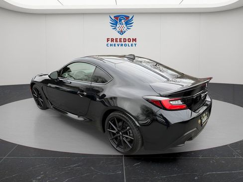 Used 2025 Toyota GR86 Premium w/ ALL Weather Mat Package (TMS) image 4