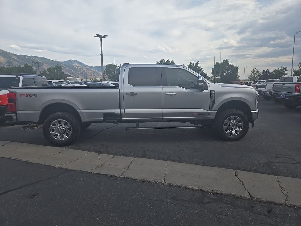 Used 2024 Ford F350 Lariat w/ Lariat Ultimate Package AWD/4WD image 4