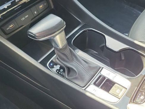 Used 2022 Hyundai Santa Cruz Limited image 14