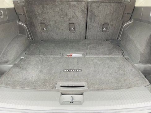 Certified 2021 Nissan Rogue SL w/ Premium Package image 30