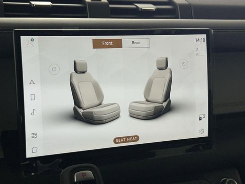 New 2025 Land Rover Defender 130 S image 20