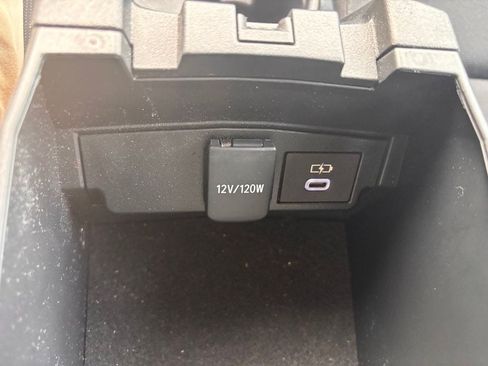 Used 2024 Toyota Corolla LE FWD image 24
