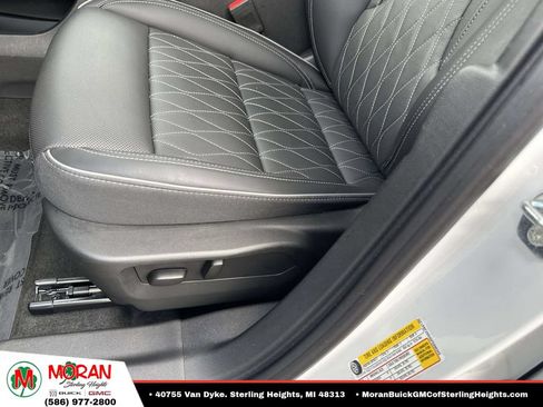 Certified 2023 Buick Envision Avenir FWD image 20