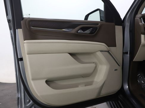 Used 2023 GMC Yukon XL Denali w/ Denali Reserve Package image 24