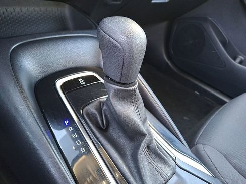 Used 2023 Toyota Corolla LE image 12