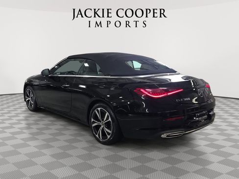 Used 2025 Mercedes-Benz CLE 300 4MATIC Cabriolet image 7