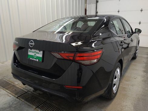 Used 2025 Nissan Sentra S FWD image 9