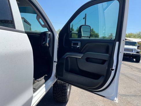 Used 2014 Chevrolet Silverado 1500 LT RWD image 18
