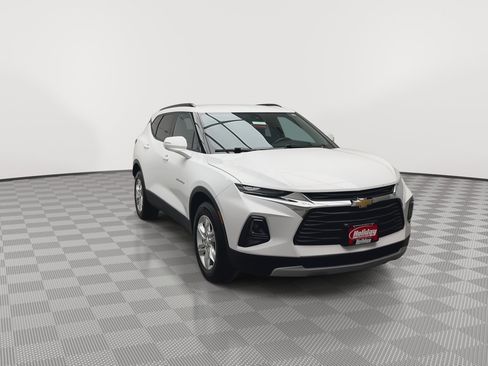 Used 2022 Chevrolet Blazer LT w/ Sound & Technology Package FWD image 41