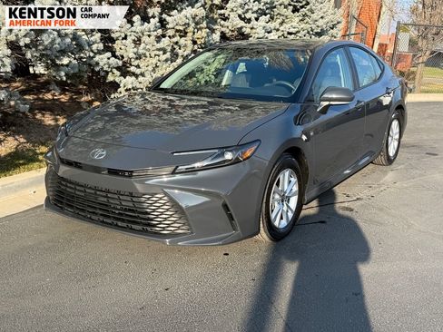 Used 2026 Toyota Camry LE image 2