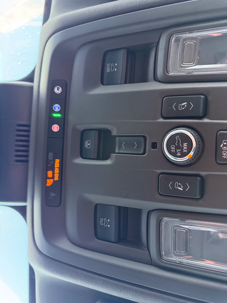 Certified 2023 GMC Yukon Denali AWD/4WD image 33