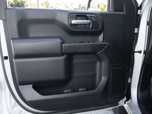 Used 2022 Chevrolet Silverado 1500 Custom image 21