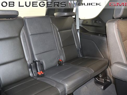 Certified 2024 Chevrolet Tahoe High Country AWD/4WD image 19