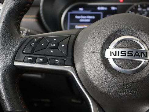 Used 2022 Nissan Versa SR w/ Convenience Package FWD image 8