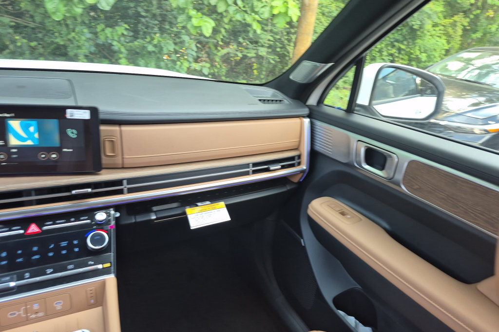New 2027 Hyundai Santa Fe Limited FWD image 28