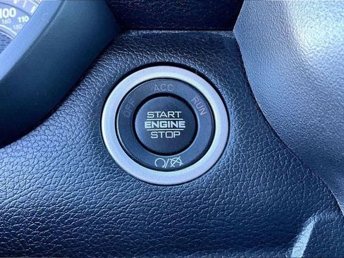 Used 2024 RAM 2500 Big Horn image 32