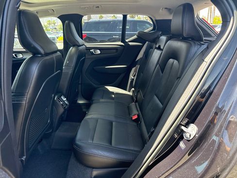 Used 2023 Volvo XC40 B5 Ultimate w/ Protection Package Premier AWD/4WD image 17
