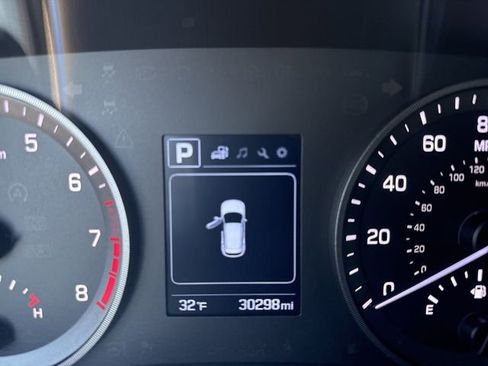 Used 2017 Hyundai Tucson SE image 12