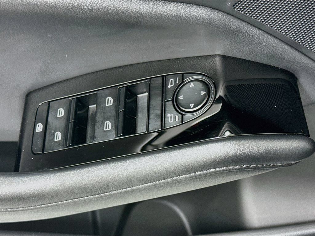 Used 2026 MAZDA MAZDA3 s Sport FWD image 19