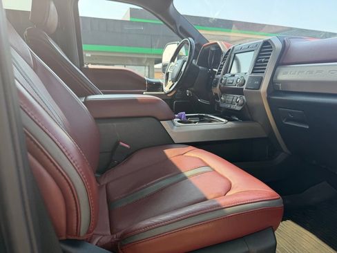 Used 2020 Ford F250 Platinum w/ Snow Plow Prep Package AWD/4WD image 23