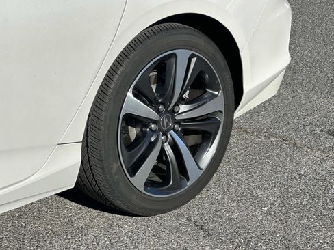 Certified 2025 Acura TLX w/ Technology Package image 12