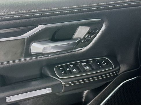 Used 2024 RAM 1500 Laramie image 24