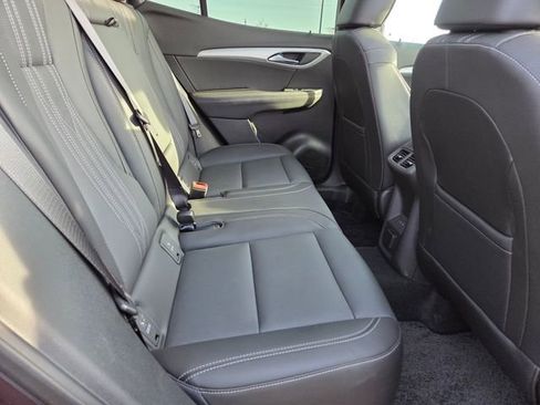 Used 2024 Buick Envision Avenir image 46