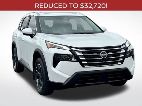 New 2026 Nissan Rogue SV w/ SV Premium Package FWD image 4