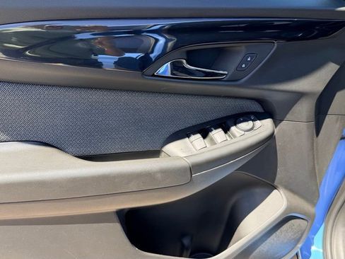 Used 2024 Chevrolet TrailBlazer LT w/ LT Cold Weather Package FWD image 16