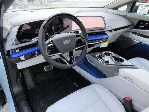 New 2026 Cadillac Optiq Sport 1 image 15