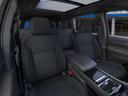 New 2026 Chevrolet Traverse LT w/ Sun and Wheel Package image 16