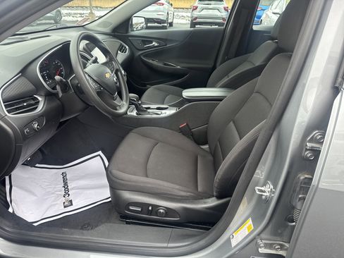 Used 2023 Chevrolet Malibu LT image 12
