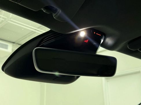 Used 2025 Lucid Air Touring image 31