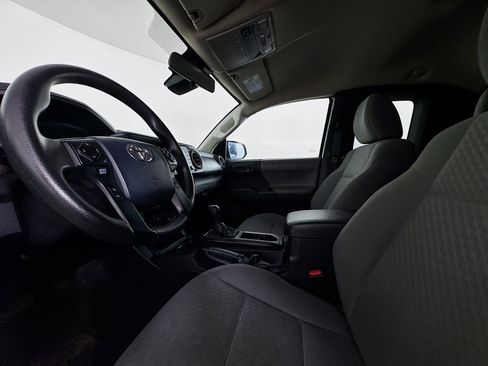 Used 2020 Toyota Tacoma SR image 20