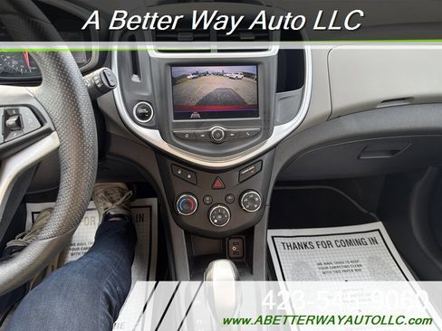Used 2020 Chevrolet Sonic LT FWD image 10