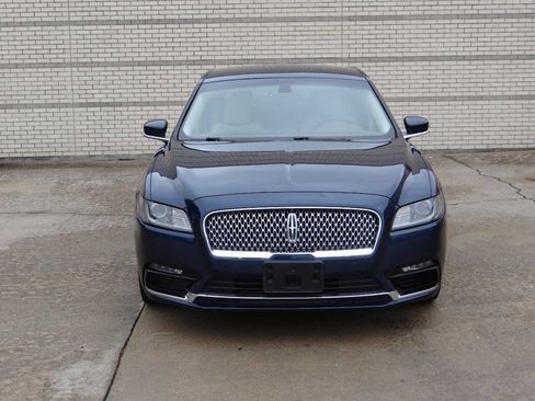 Used 2017 Lincoln Continental Reserve image 3