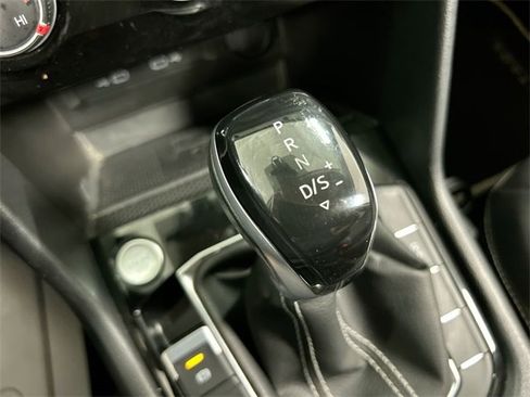 Certified 2023 Volkswagen Taos SE image 22