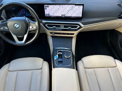 Used 2023 BMW i4 eDrive35 w/ Premium Package RWD image 12