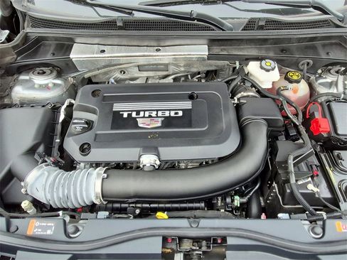 Used 2023 Cadillac XT4 Premium Luxury image 24