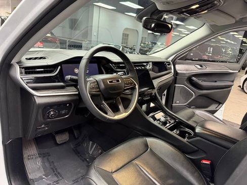 Used 2022 Jeep Grand Cherokee Limited 4xe AWD/4WD image 37
