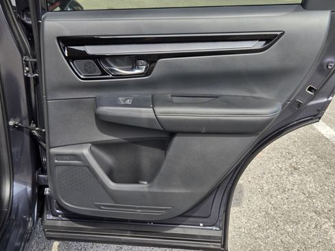 Used 2025 Honda CR-V EX-L image 26