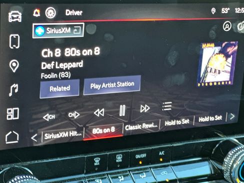 Certified 2025 GMC Canyon Elevation image 17