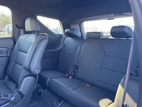 New 2026 Chevrolet Traverse LT w/ Sun and Wheel Package image 11