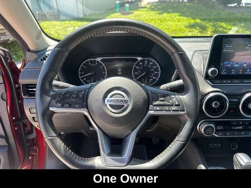 Used 2023 Nissan Sentra SR w/ SR Premium Package FWD image 10