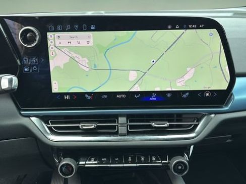 Certified 2025 Chevrolet Equinox EV LT w/ Convenience Package image 25