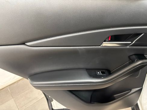 Certified 2025 MAZDA CX-30 AWD 2.5 S w/ Preferred Package image 17