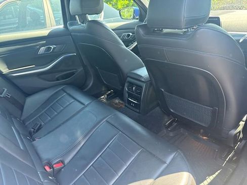 Used 2022 BMW 330i xDrive Sedan w/ M Sport Package AWD/4WD image 11