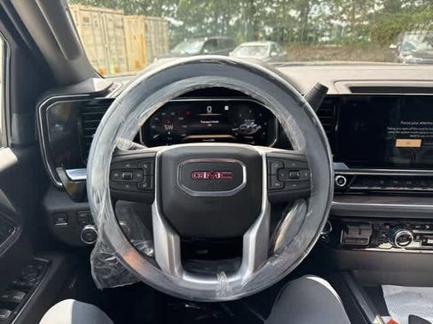 New 2026 GMC Sierra 2500 SLT w/ SLT Premium Package image 19
